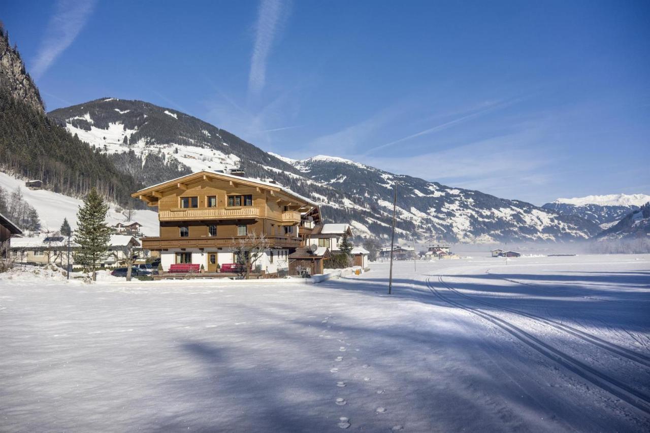 Haus Kreidl Bed & Breakfast Schwendau Exterior photo